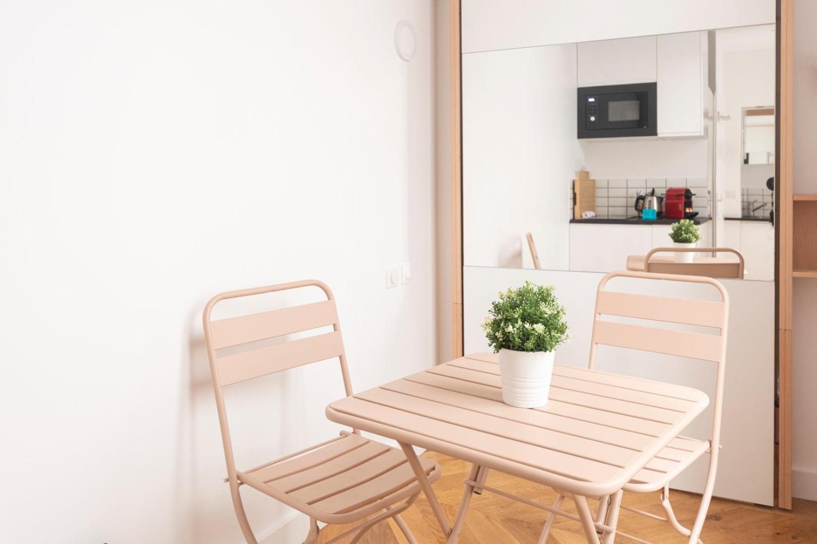 Super Central Mini Studio - 2 Pax, Murphy Bed Paříž Exteriér fotografie